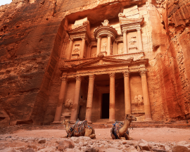 Trek to petra an essential guide